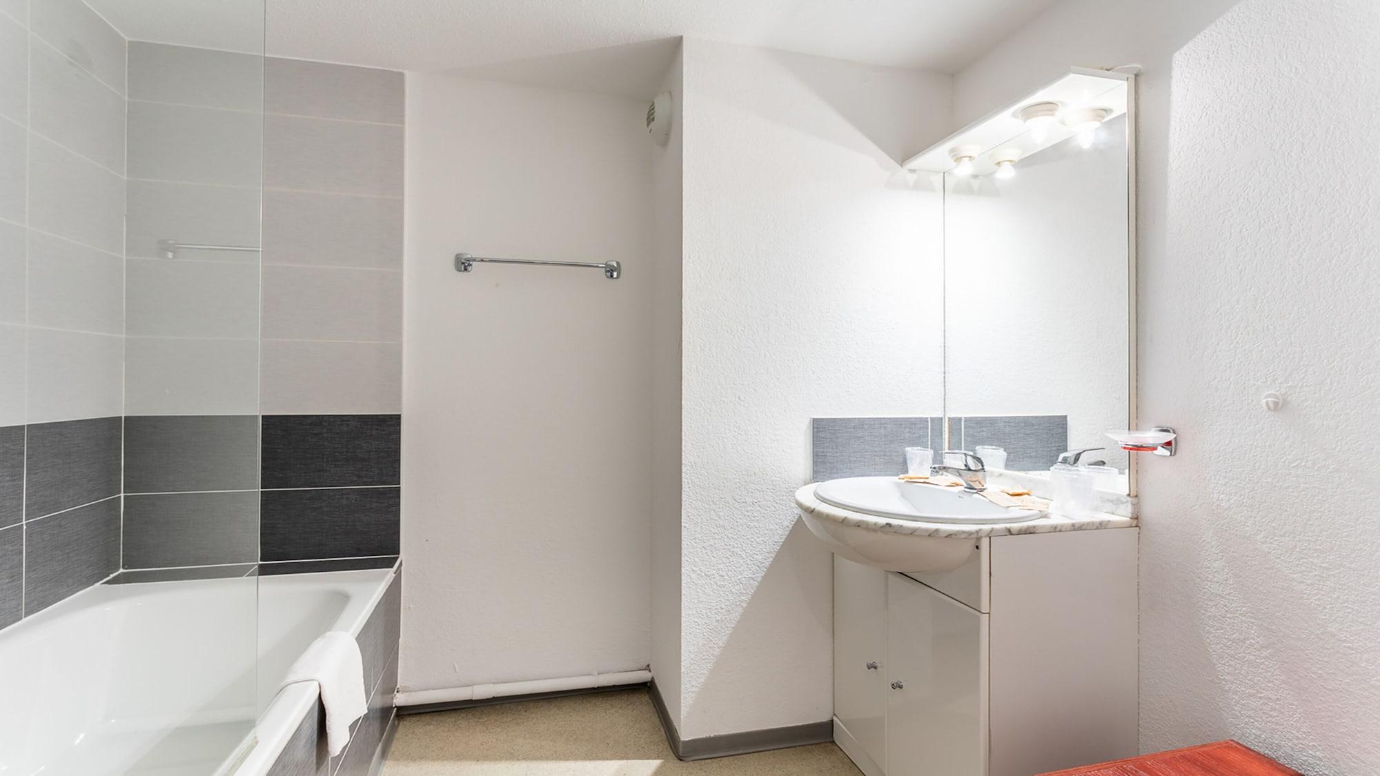 Vacanceole - Residence Le Saint Clair Agde Dış mekan fotoğraf